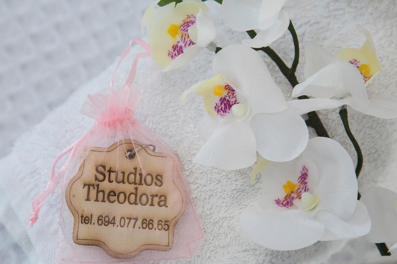 Theodora Rooms Порос Экстерьер фото